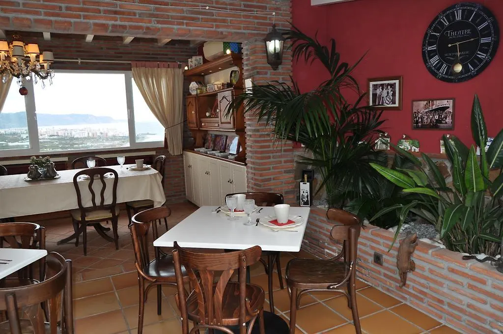 ***  Welcome Inn Nerja Guest House Luxury Bed & Breakfast España