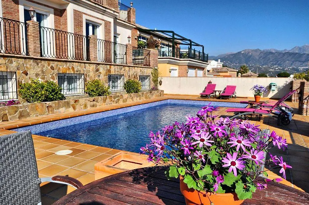Welcome Inn Nerja Guest House Luxury Bed & Breakfast