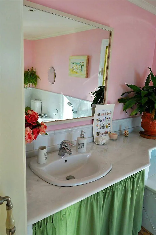 Welcome Inn Nerja Guest House Luxury Bed & Breakfast