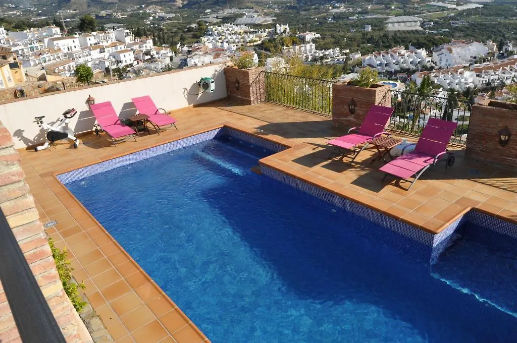 Welcome Inn Nerja Guest House Luxury Bed & Breakfast